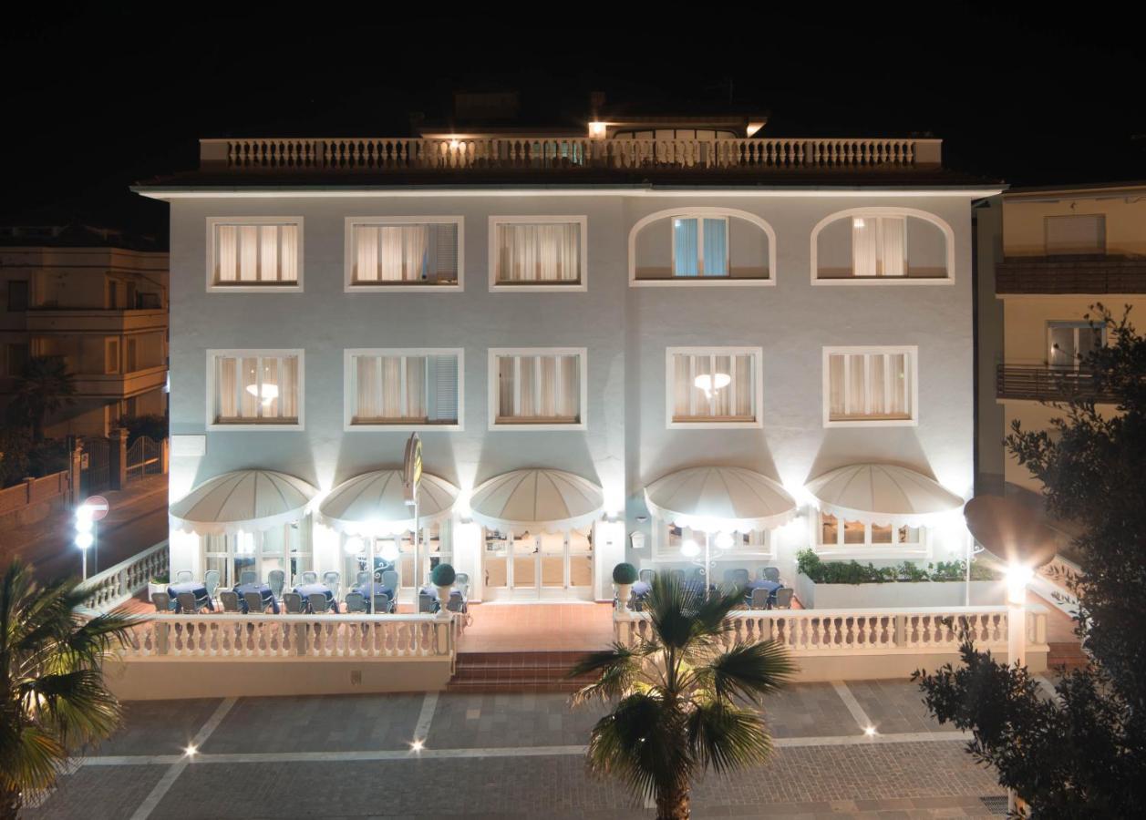 Hg Hotel Il Settebello Marina di Cecina Exteriér fotografie